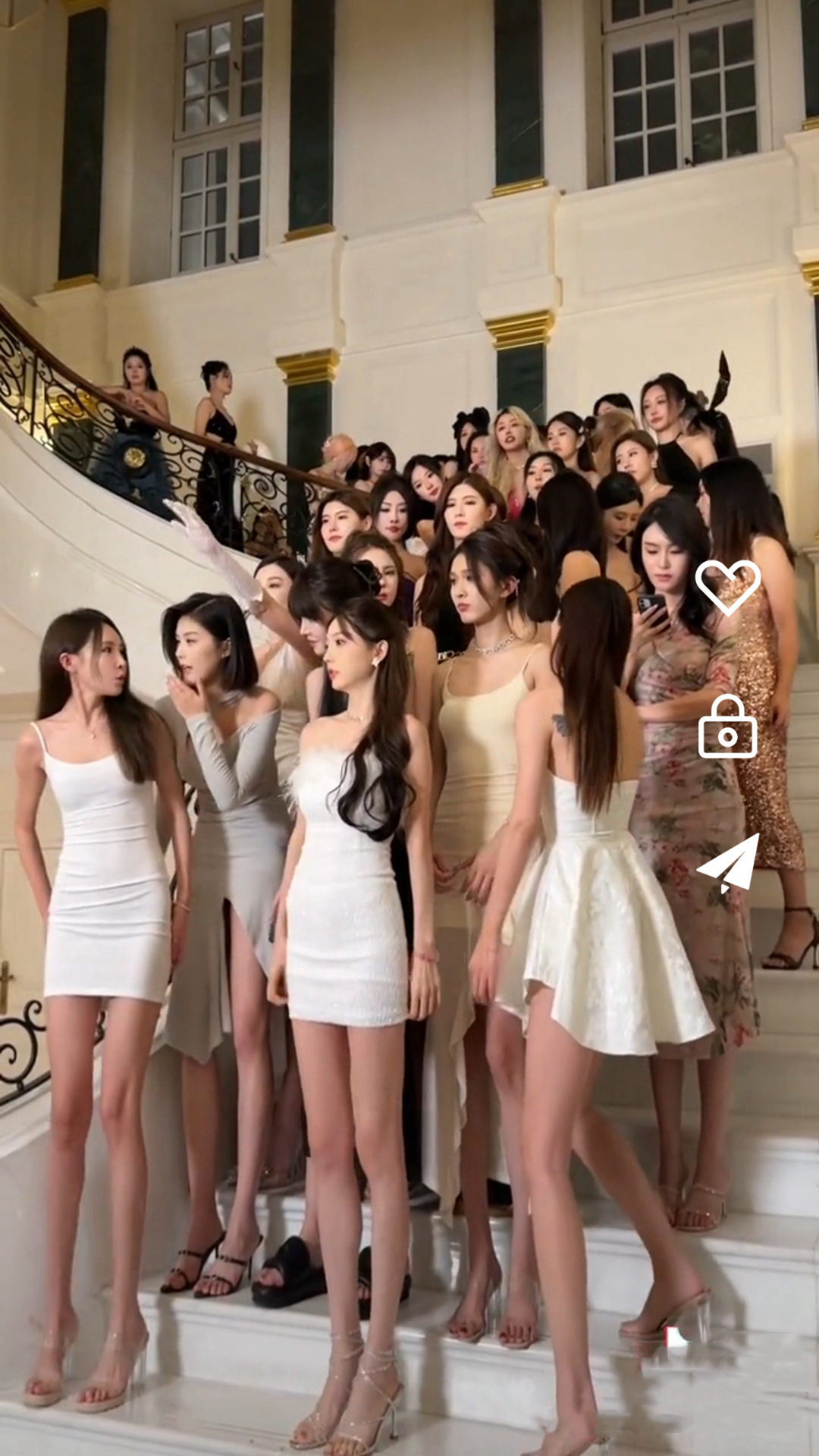 丝袜手套英文截图